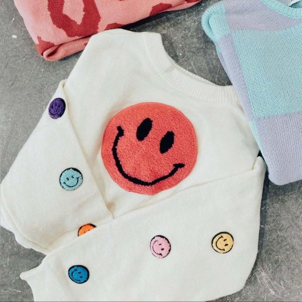 Hazel &‎ Olive Cream Oversized Chunky Crewneck Smiley Face Sweater Cozy Preppy